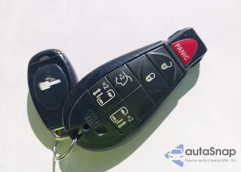 2015 Chrysler Town & Country Touring from USA, damaged, VIN 2C4RC1BG0FR638133